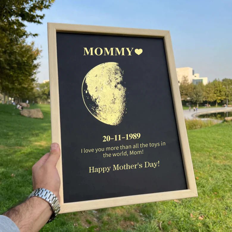 מסגרת מותאמת אישית: שלב הירח למתנה ייחודית