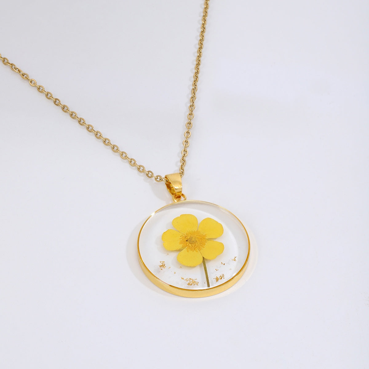 Collier de fleurs du mois de naissance